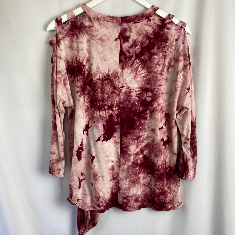 Trendy Tie Dye B.L.U.E. Top size Petite Large - Picture 9 of 11